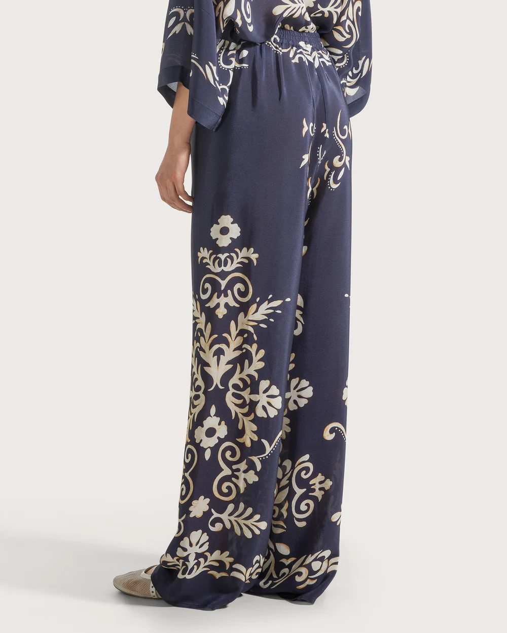 Pantalone stampa ornamentale su viscosa