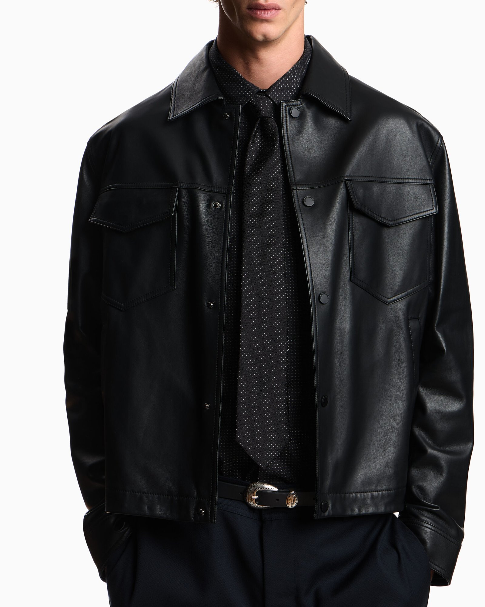 Elegante giubbotto uomo in pelle nera Emporio Armani