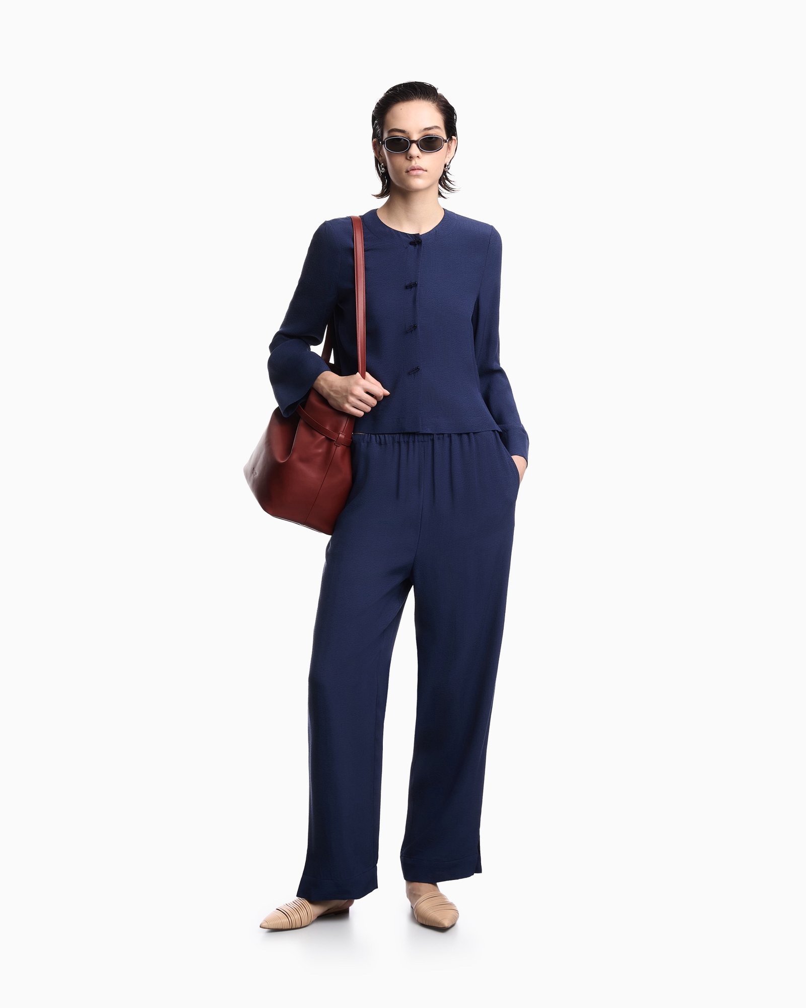 Camicia donna blu con maniche svasate Emporio Armani