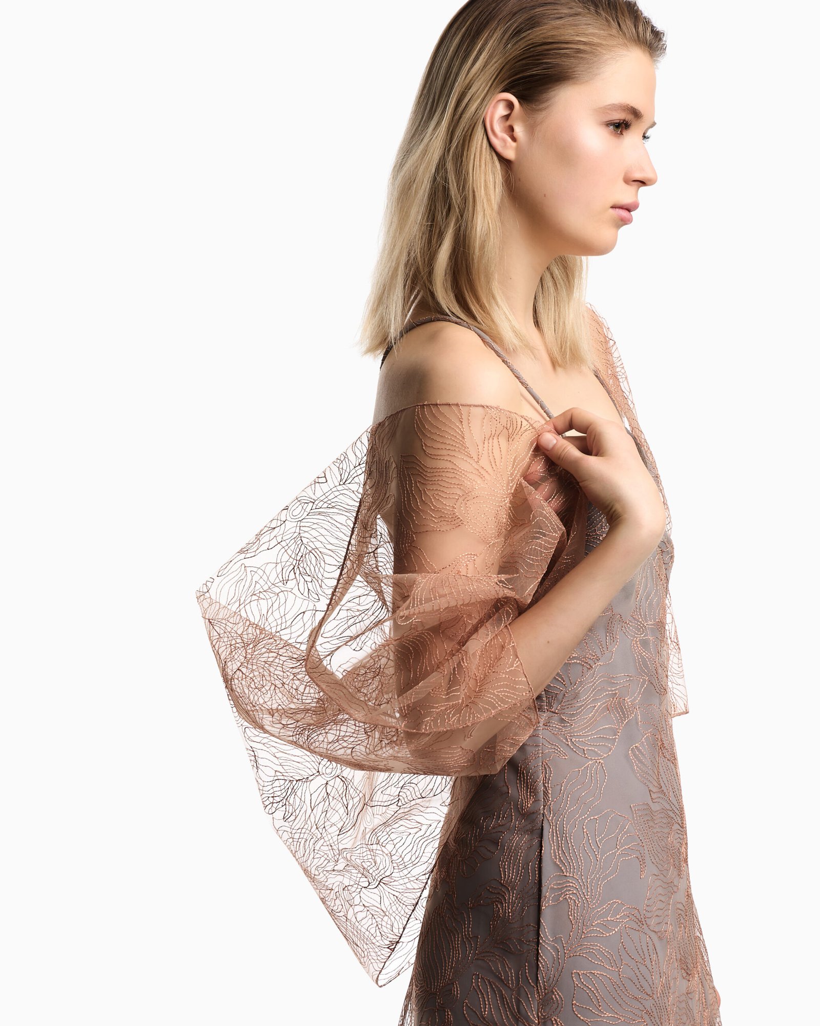 Cappa donna con ricamo floreale Emporio Armani