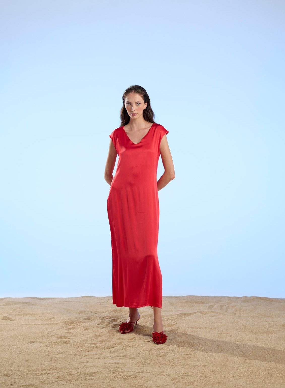 Abito donna Scollo a V in Raso rosso Stretch Crochè