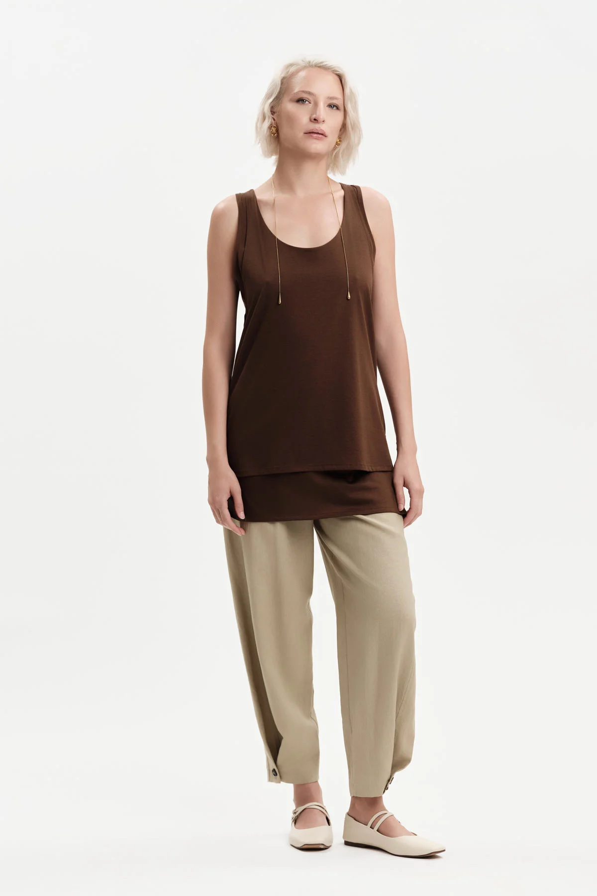 Pantaloni donna in misto lino con bottone all'orlo White Wise