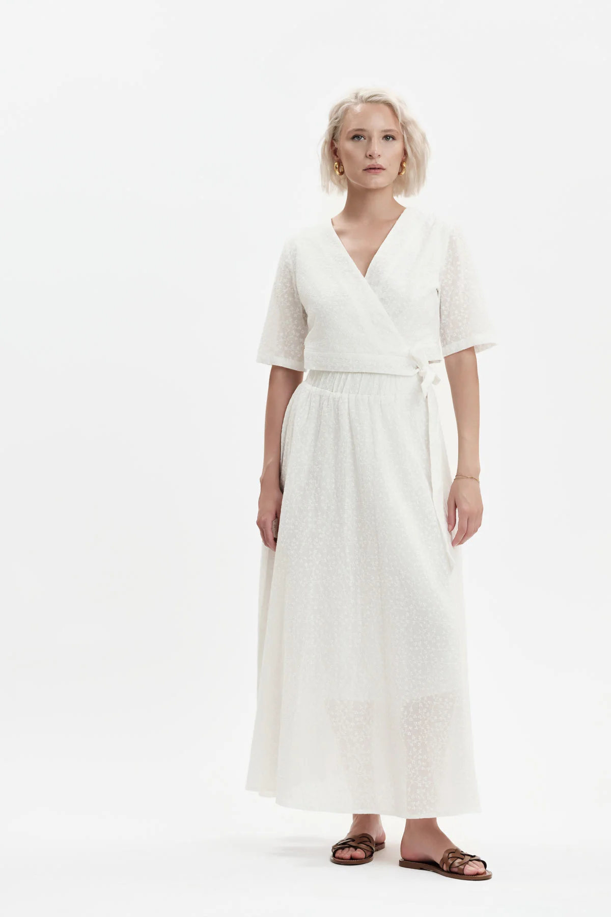 Top a portafoglio e gonna con coulisse in sangallo White Wise donna